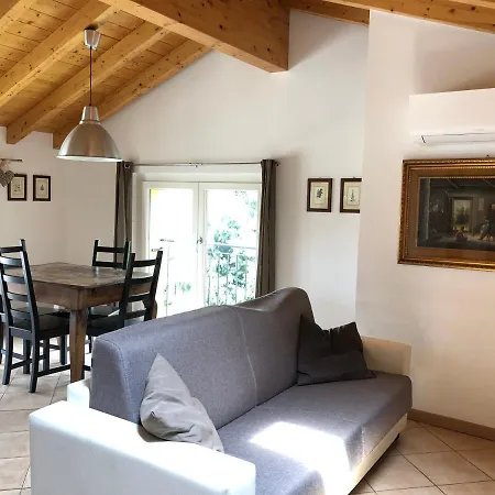 Appartement Monte Goj Con Posto Auto E Aria Condizionata Como